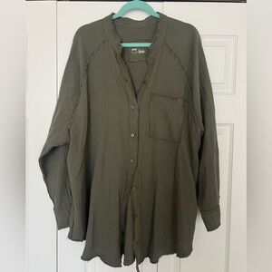 AERIE POOL TO PARTY SHIRT